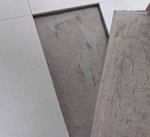 永德瓷砖空鼓维修公司分享瓷砖铺贴时如果打浆（即涂抹在瓷砖背面和基层上的砂浆或瓷砖胶）过少，会带来以下问题